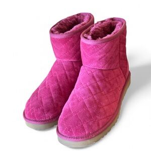 UGG Arden Suede Quilted Ankle Boots Fuchsia/Pink Wool lining Women’s Size 10